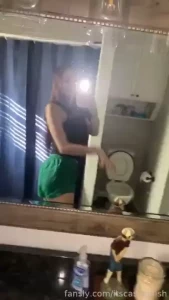 Booty for your morning booty bigbooty mirrorpics mirror ass skinny