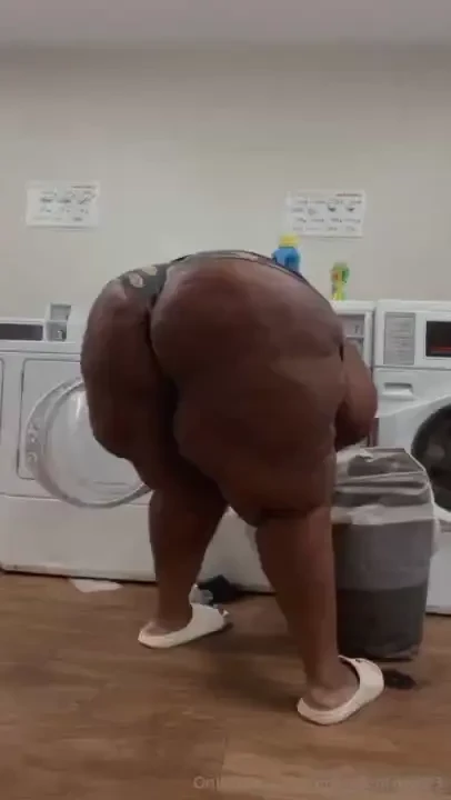 Saturdays are for laundry days and booty shorts hopefully next time i 