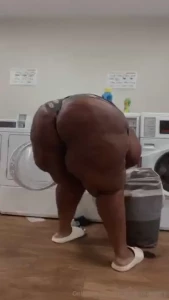 Saturdays are for laundry days and booty shorts hopefully next time i