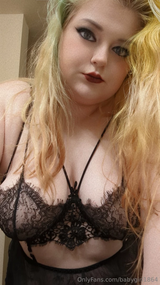 Decided it was time for a fresh photoshoot part 1 