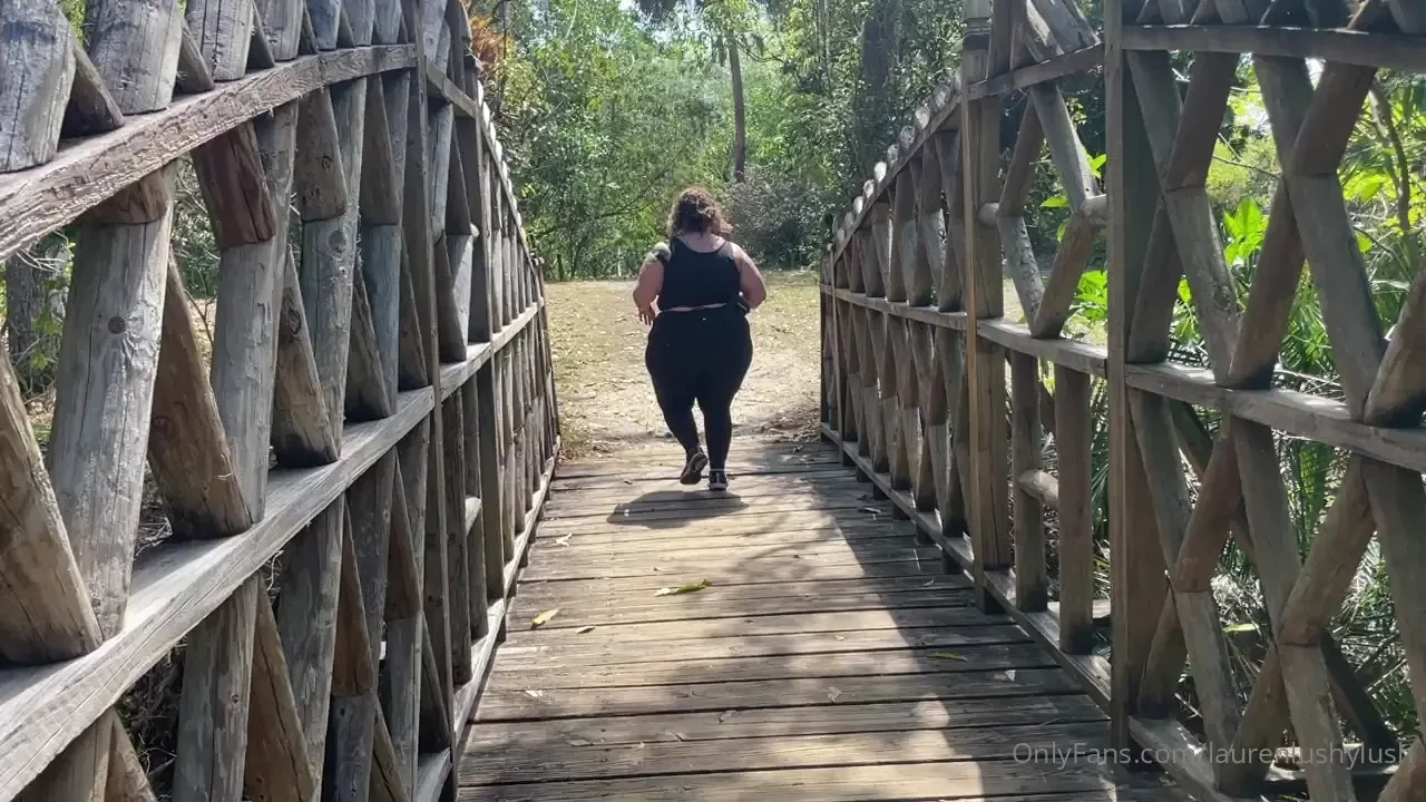 Just in case you were wondering how an obese girl runs 