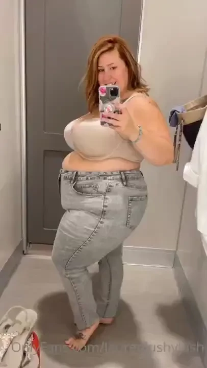 My very fat ass needed new jeans how do these look 