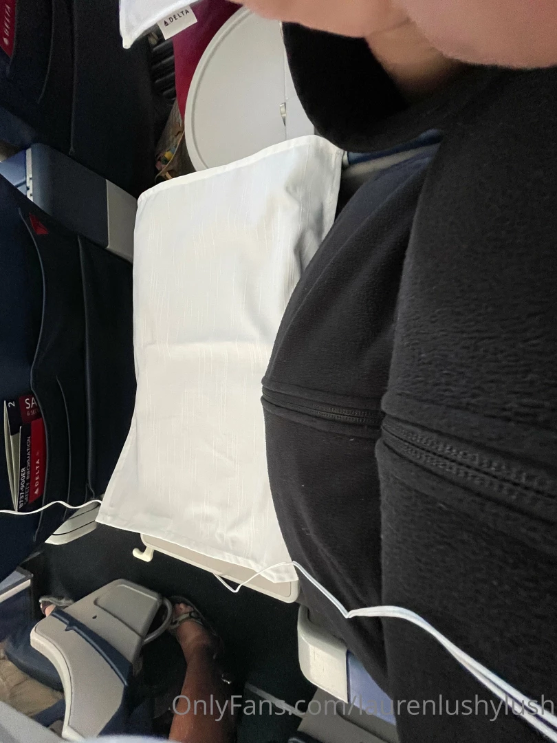 Reminiscing on the fact i am wayyyy too fat for airplanes part 5 