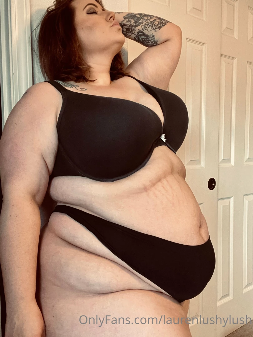 The way my underwear wrap string my belly 