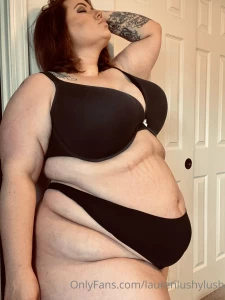 The way my underwear wrap string my belly