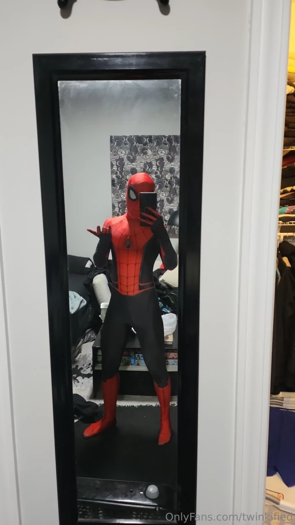 Gotta get a suit with a zipper in the front 