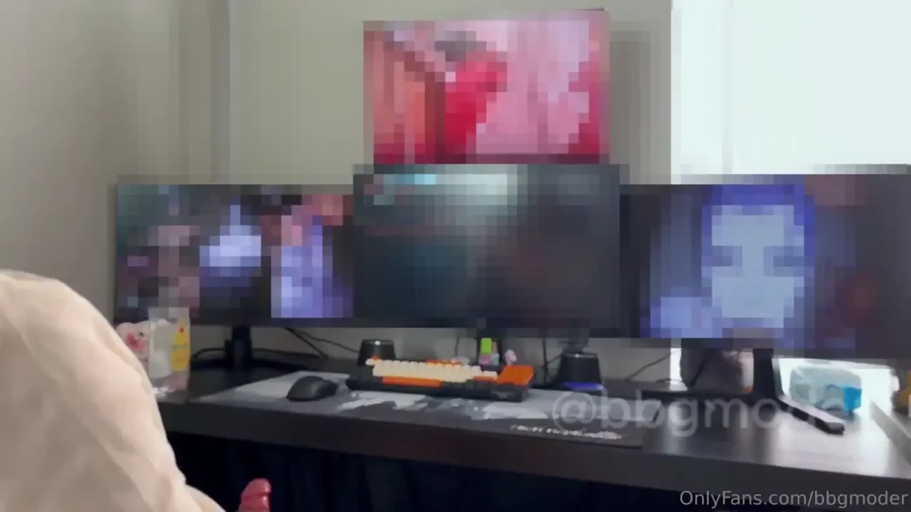 Literally no thoughts just porn x_x 
