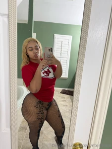 Watch me twerk to not like us by kendrick lamar in my chiefs shirt i