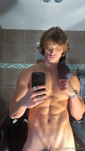 Mirror s catching it all except the part you re dying to see you sure