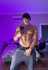 Need some extra attention i ve got plenty to give