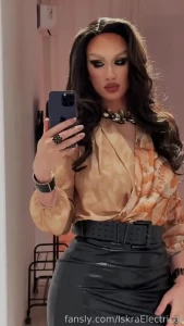 The color gold always gives me a special boost of energy when i wear