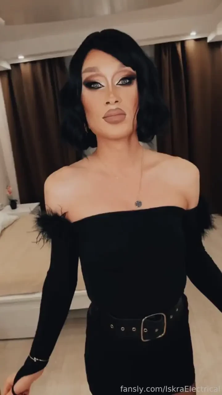 An image i put my heart into makeup details the vibe it s all here 