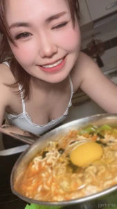 Hot and spicy just the way i like my men