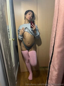 Do you think i need pants with these socks