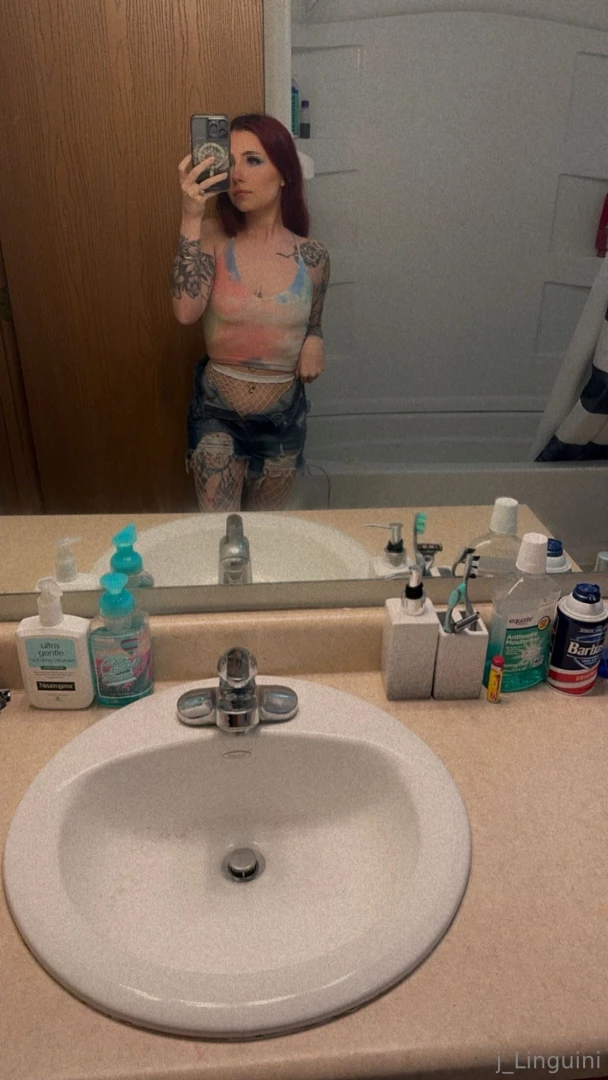 Guess who s backkkkkk who s ready for tonight 