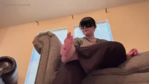 Giantess vivienne orders delivery food after a long day of filming as