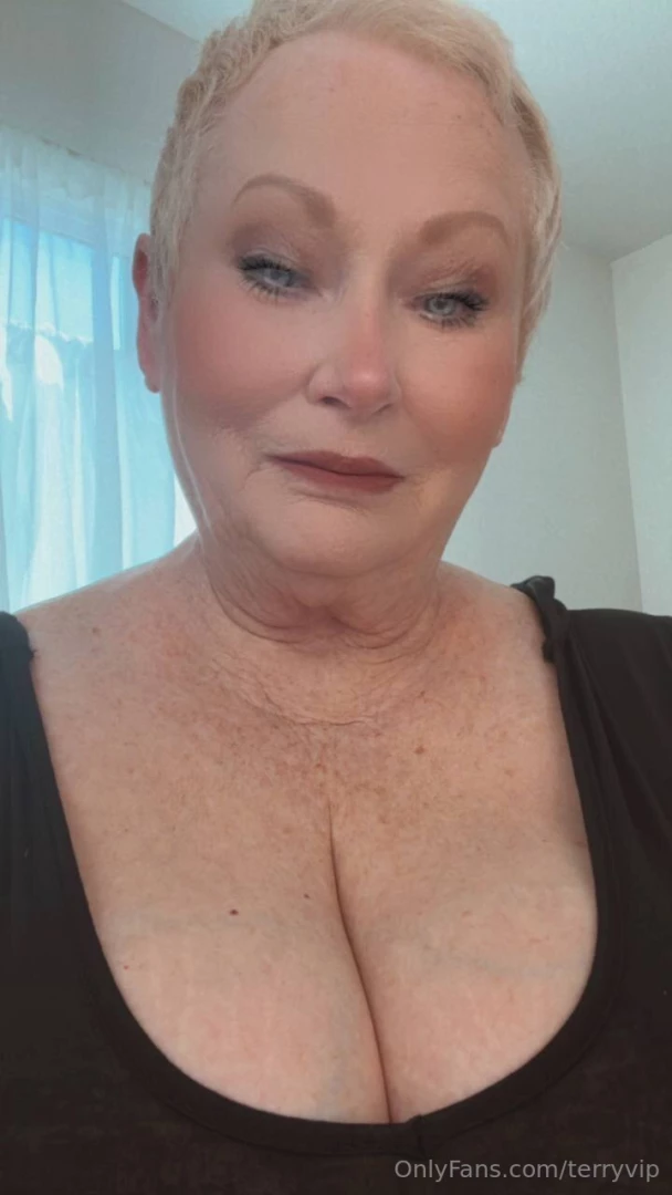 Hey hunny what do you want to see mommy do part 1 