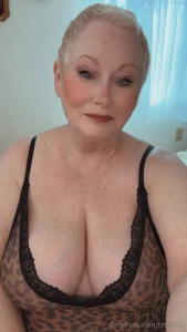 Hey hunny what do you want to see mommy do part 23