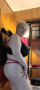 Hey hunny what do you want to see mommy do part 27