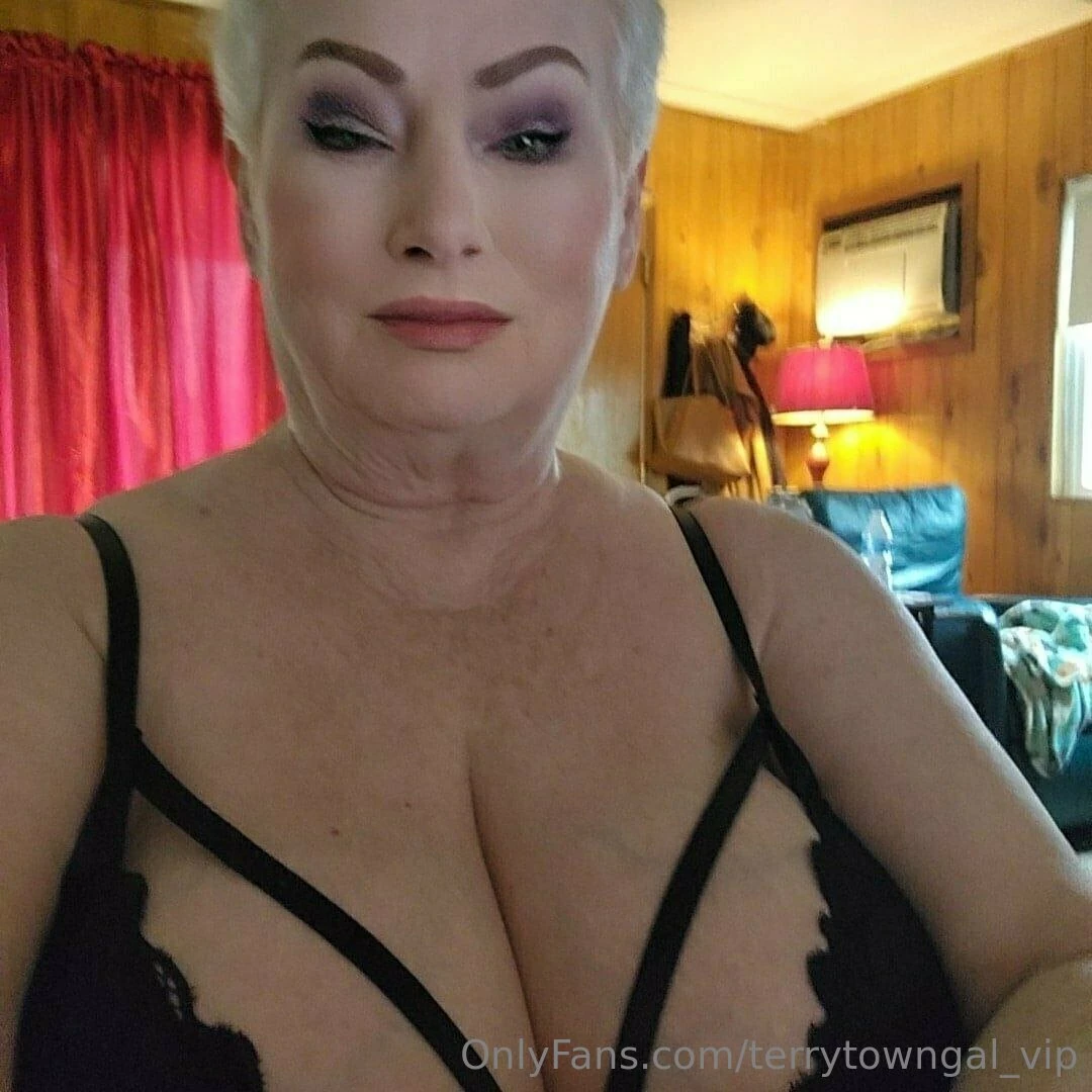 Feeling horny like me msg me part 39 