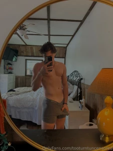 Lil bro toodirtydomuncensored is now on of he dropped a crazy set