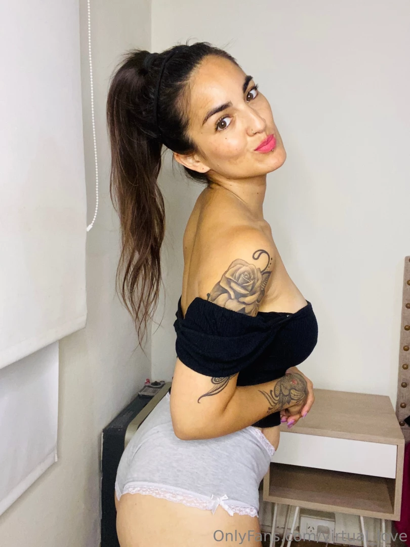 Do you like to see me with my hair ponytail 