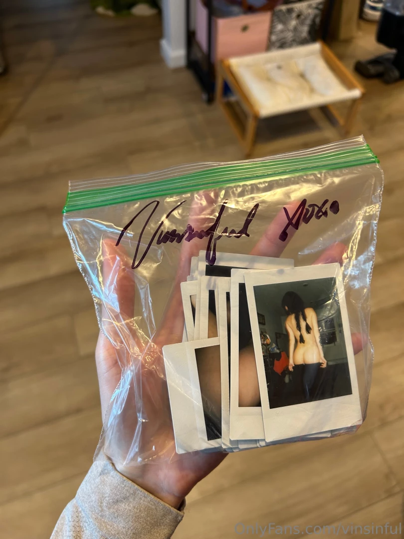 One of my favorite fans ordered some sexy polaroids 