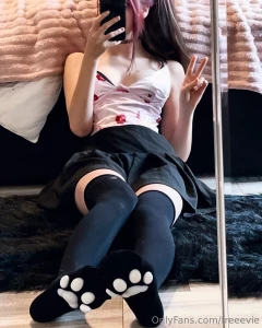 Hiii this set will be hitting the dms on eviesunset later today hehe