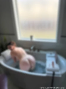 Nakey wet naked tits boobs ass egirl