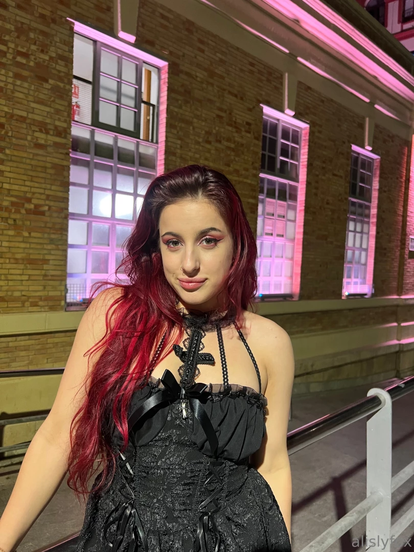 Your queen is back im ready for sexting videocalls and custom hot part 4 
