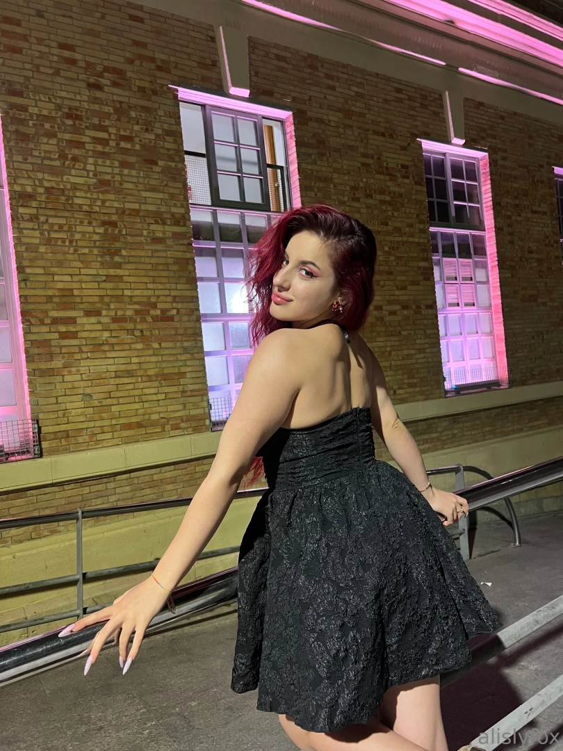 Your queen is back im ready for sexting videocalls and custom hot part 6 