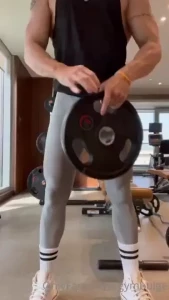 What would you do if you walked into the gym and saw me working out