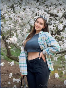 Fresh college cutie leya_le wants to show daddy how wet she is this part 135