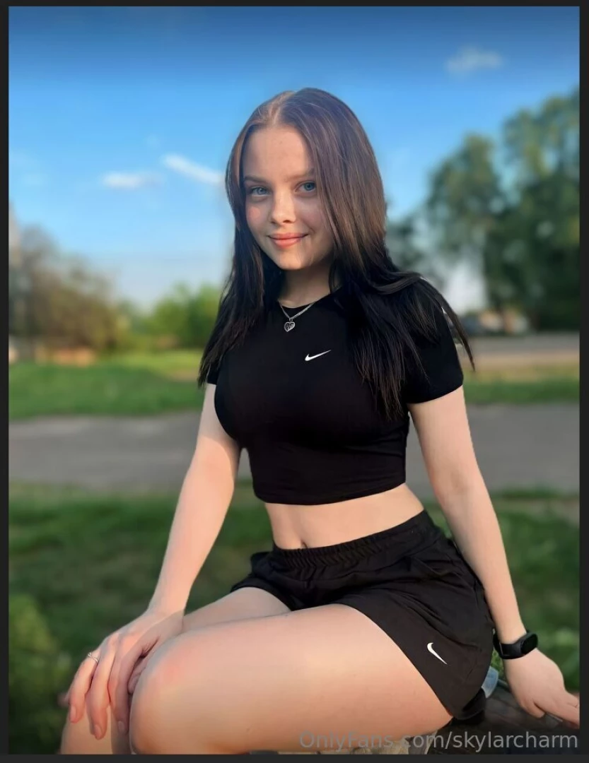 Free subscription lolla_honey write to her lolla_honey she is online part 34 