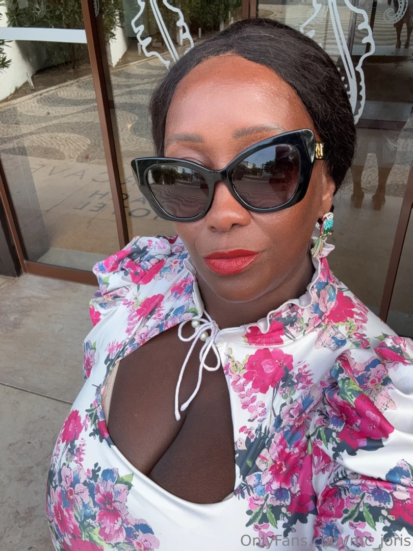 She is beautiful and powerful madame_caramel part 1 