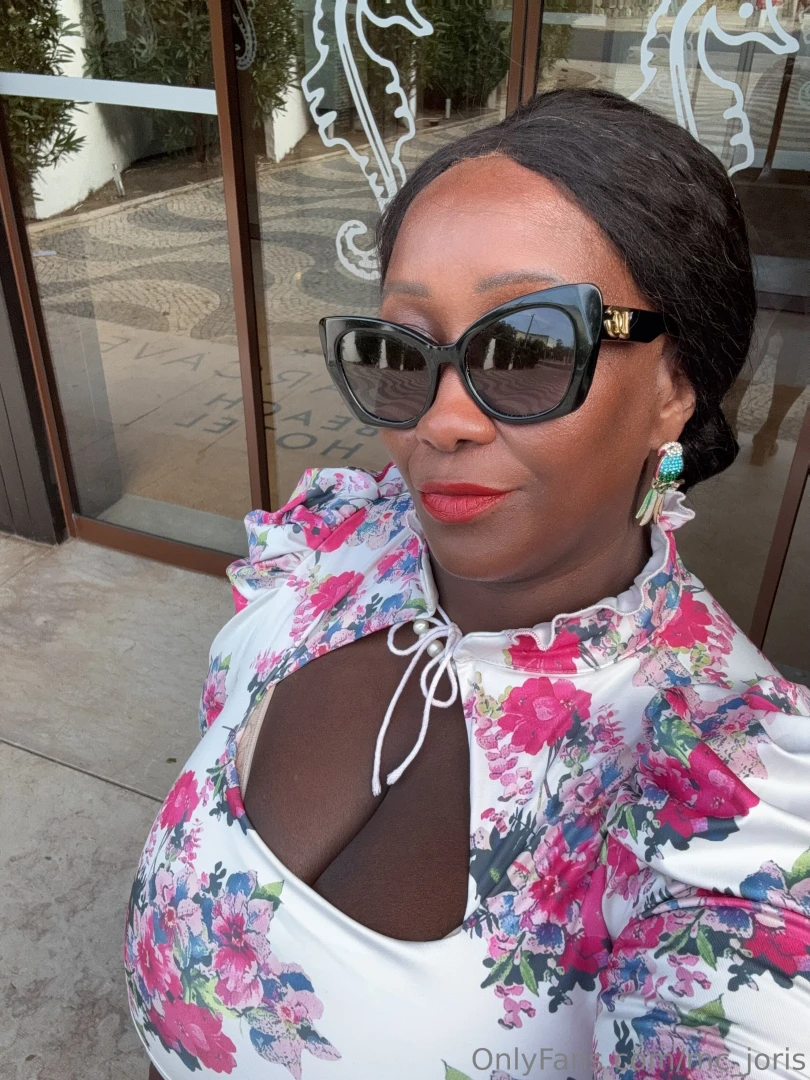 She is beautiful and powerful madame_caramel 