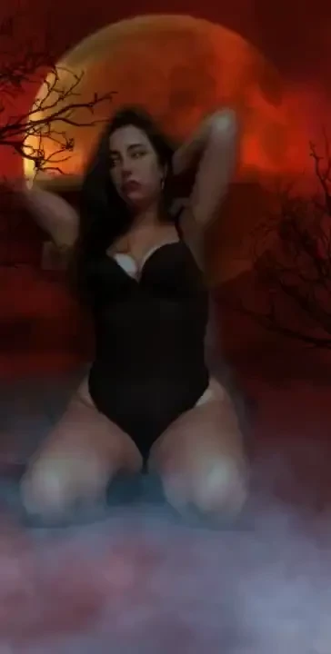 Dusk till dawn i just wish i had salma hayek with me 