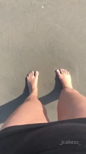 jcakess - Probably the last time my feet will play in the ocean this year 