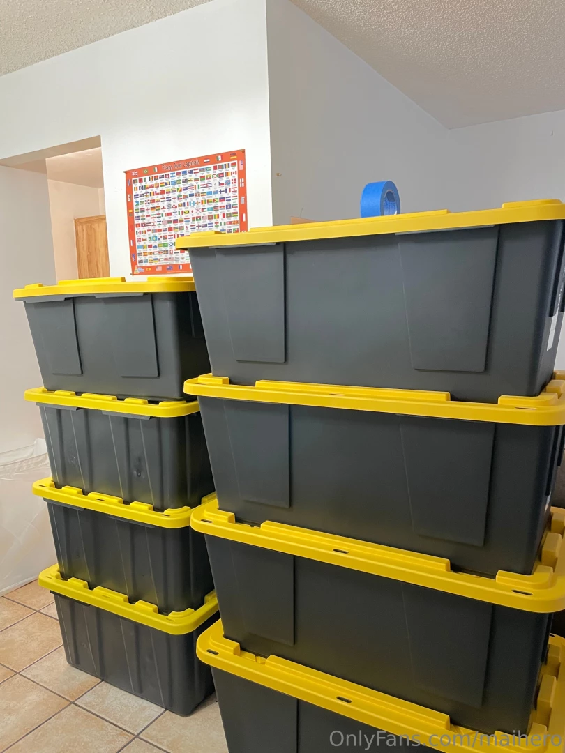 The giant man my lover brought me dinner since i can t leave spent all part 13 