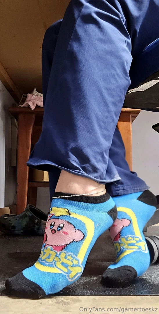 I ve only been here for 2 hours and i m ready to take my socks off part 3 