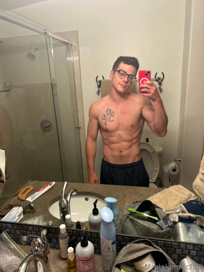 Fresh look bold mood let s go 