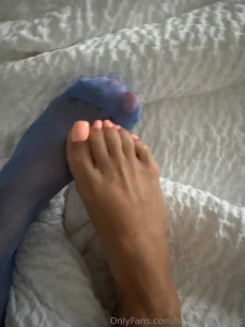 I love these blue nylons part 3