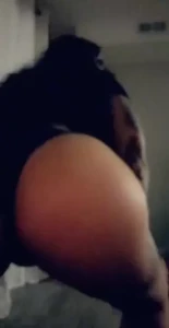 Just woke up a little good morning video for you before i get ready