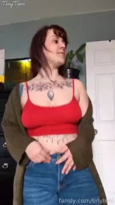 Flashes in my outfit before i go spend the afternoon checking out