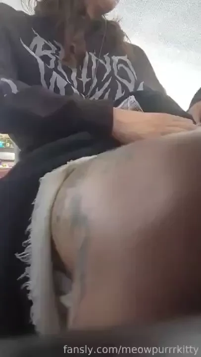 Would you play support from underneath the desk will i game 3 tips are 