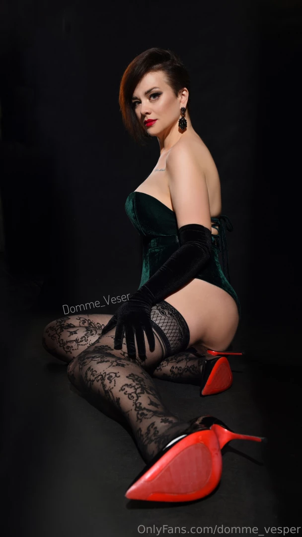 You are looking for a mistress keep looking i m not for you i m not an 