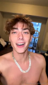 Livestream tonight 8pm pst 10pm cst dont miss out zacklillyvip