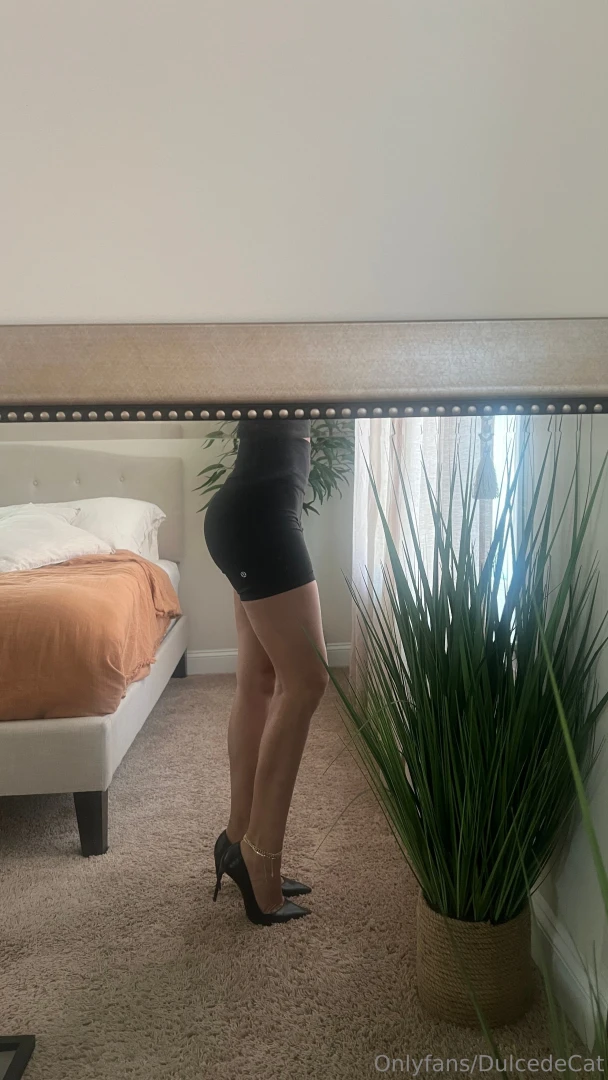 Someone likes me in these pumps part 1 