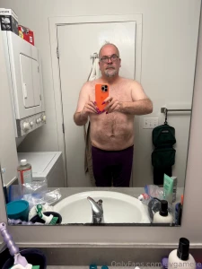 Hot and horny see dms for a photoset sans shorts