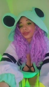 Freaky fwog 3 videos -bj w toy -strip tease -joi tiggobitties part 67